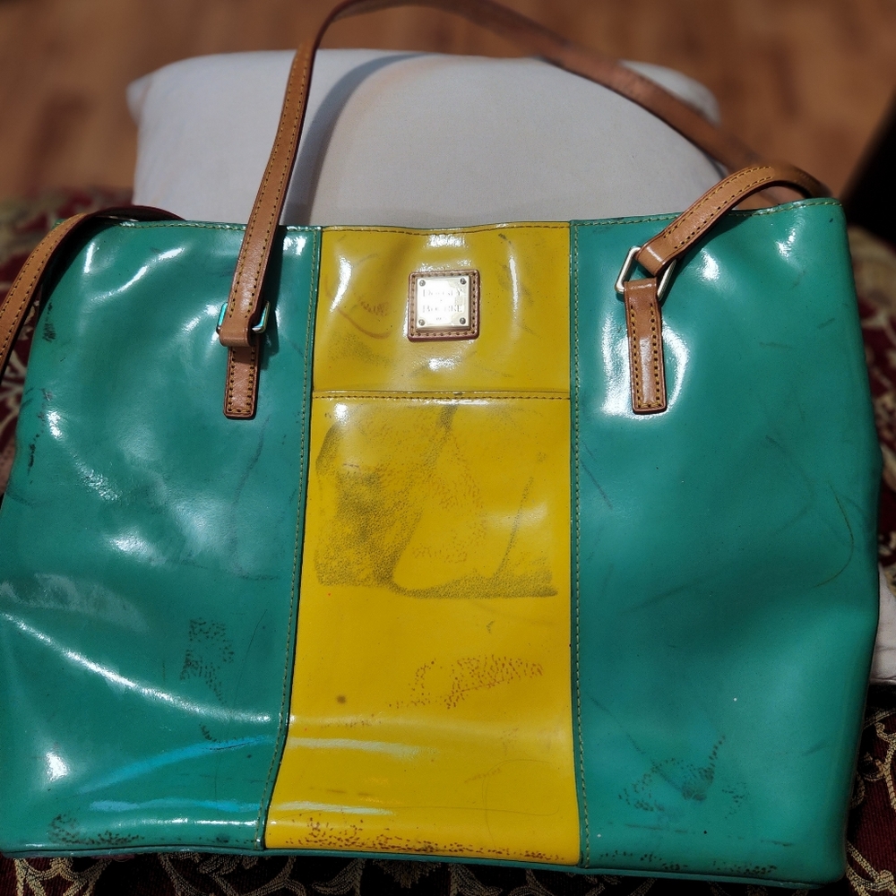 Dooney & Bourke